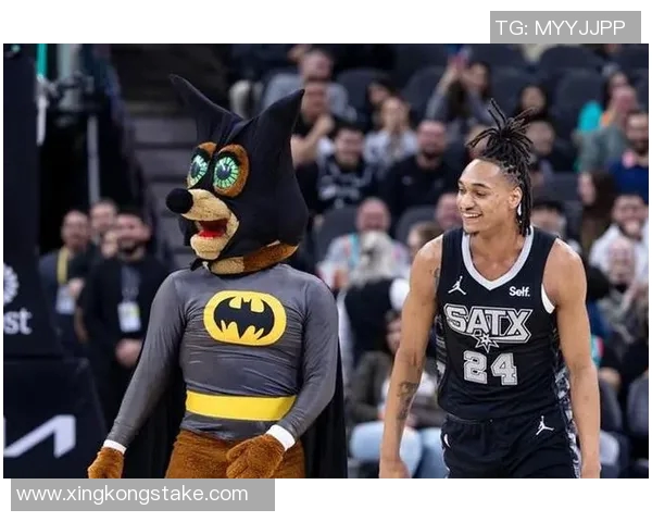 瓦塞尔表现出色8投4中贡献10分3篮板4助攻正负值高达25全场最佳 瓦塞尔表现出色8投4中贡献10分3篮板4助攻正负值高达25全场最佳